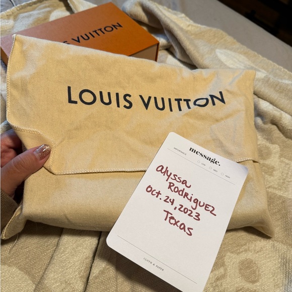 ๐ค DISCONTINUED Toiletry 26 Pouch ๐ค - Picture 14 of 14